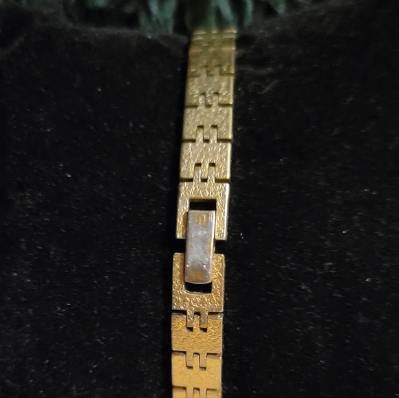 Vintage Seiko Womens Quartz Watch Gold Tone Bracelet - Picture 4 of 7